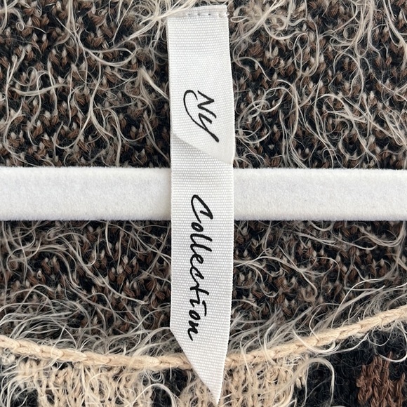 NY Collection Cheetah Sweater Fuzzy Texture Cozy animal Autumn Funky Winter - Picture 2 of 4